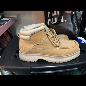 Men’s boots by Skechers, size 9